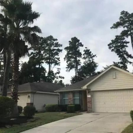 Spacious 3 bed/ 2 bathroom House in Conroe, TX Exterior foto